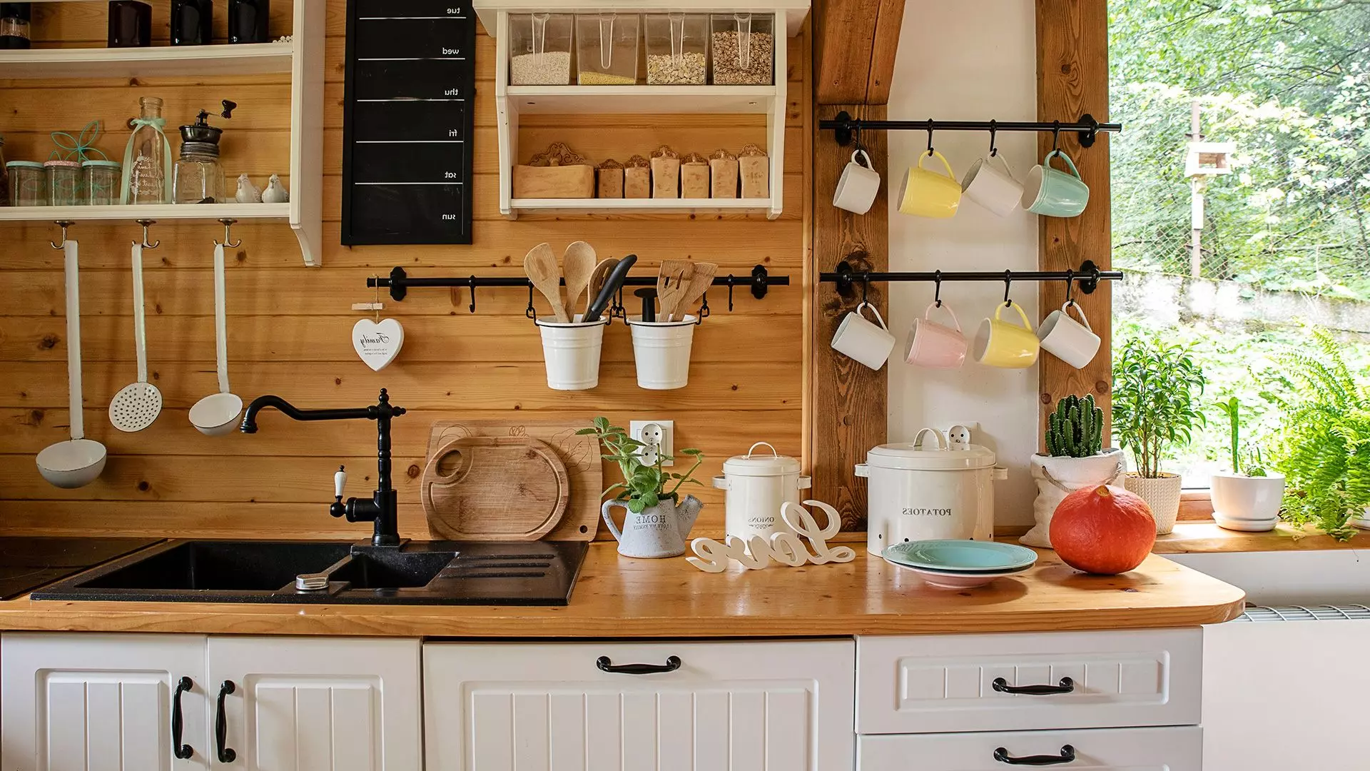 فني تركيب مطابخ حي أم الحمام الغربي الرياض .0597619058